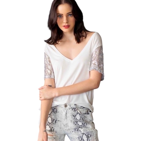 POL Oversized White V-Neck Top with Lace Trim and Silver Sequined Short Sleeves - Picture 6 of 9